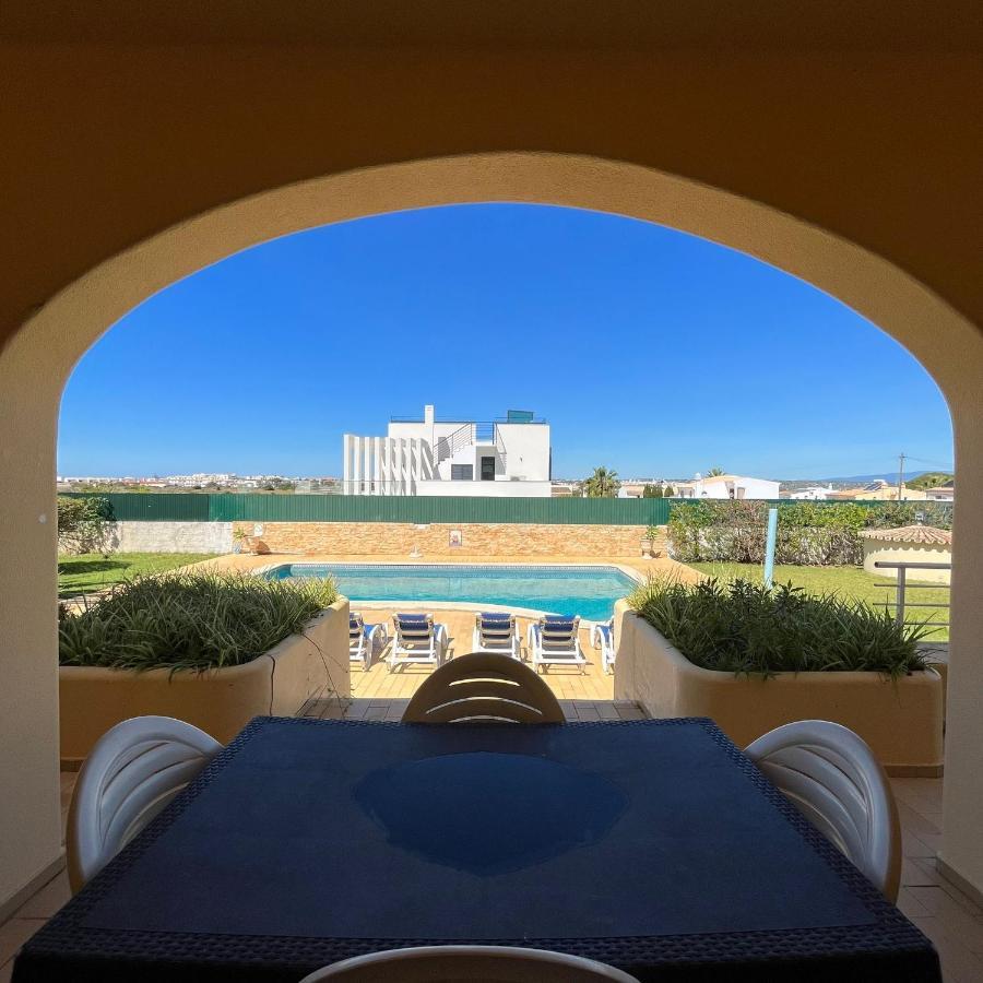 Villa Paraiso - 4 Bedrooms And Pool Albufeira Luaran gambar